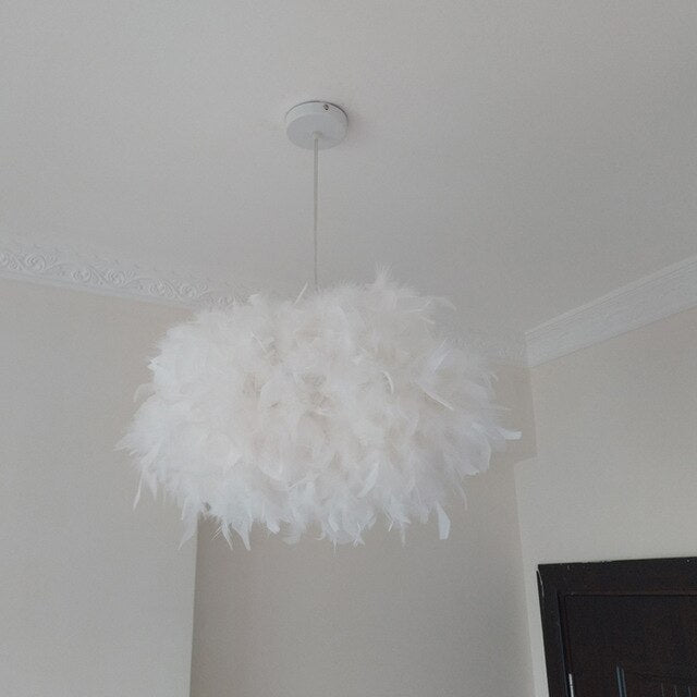 Modern Luxury Feather Droplight Romantic Hanging Dome Lamp Lamparas Pendant Luminaria Chandelier For Living Room Bedroom